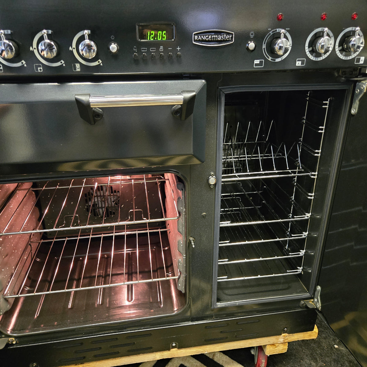 Rangemaster Classic Dual Fuel Range Cooker in Black 90cm