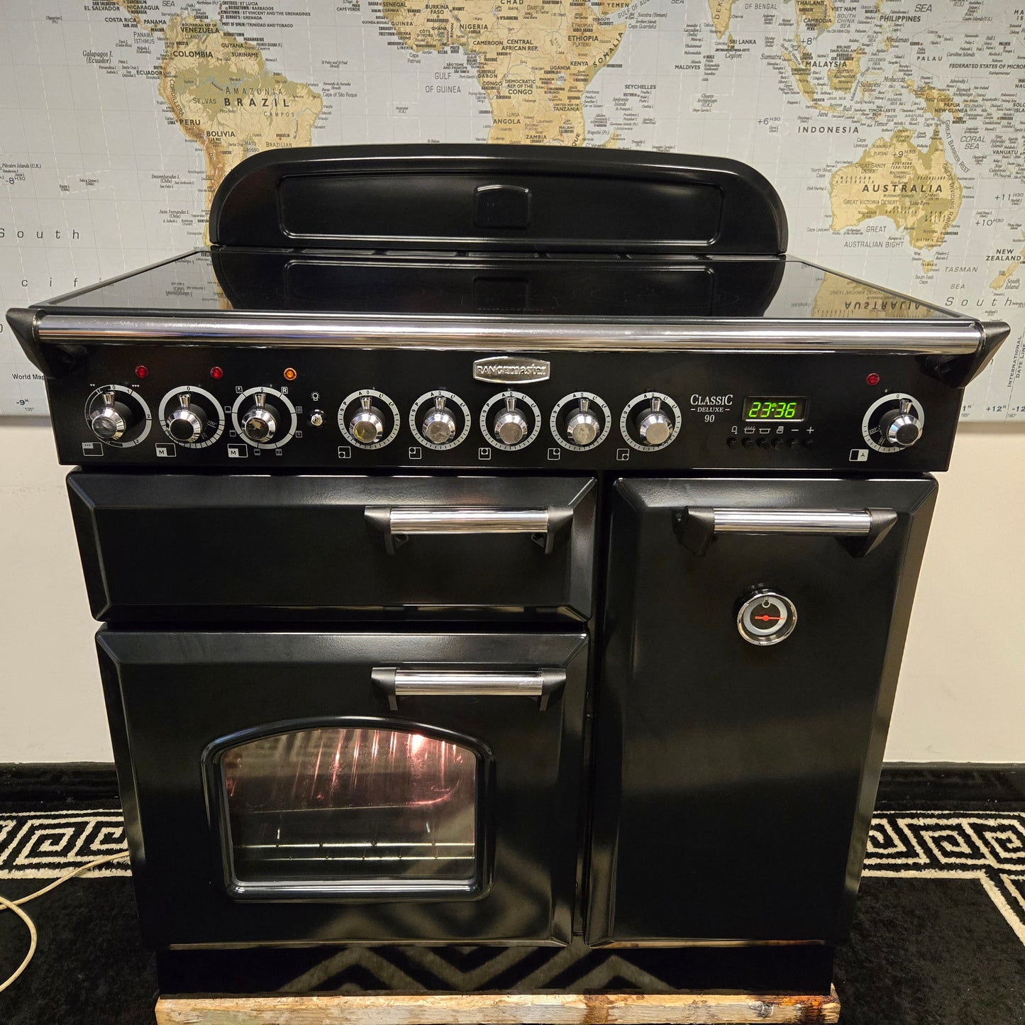 Rangemaster Classic Deluxe Induction Range Cooker in Black with a Chrome Trim 90cm