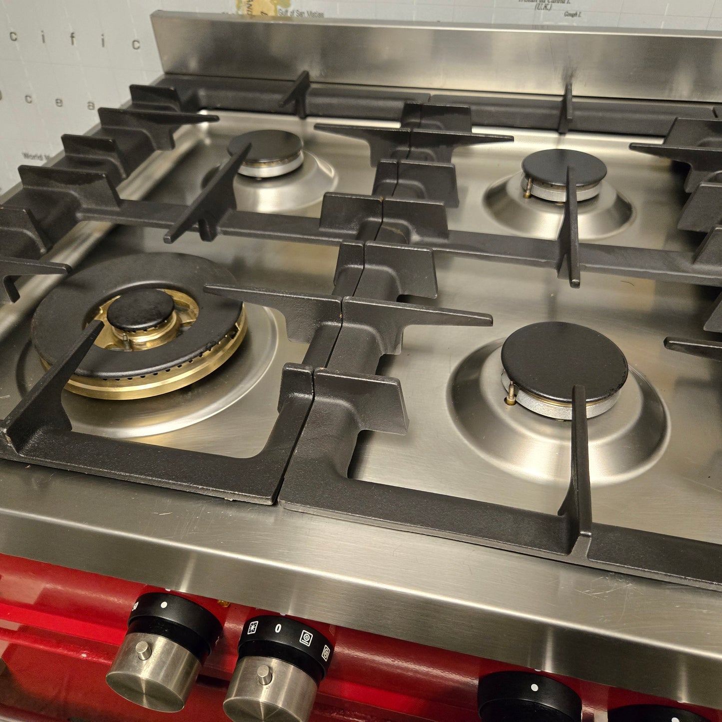 Britannia Delphi Dual Fuel Range Cooker with matching Hood in Red 120cm