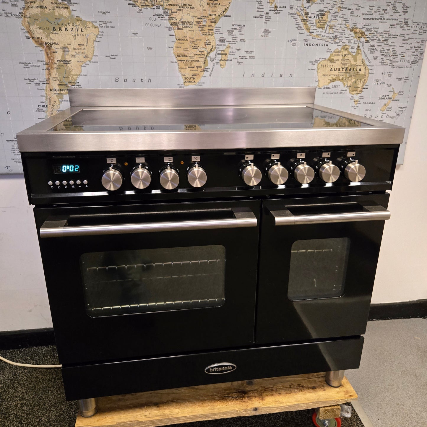 Britannia Delphi Induction Range Cooker in Black 90cm