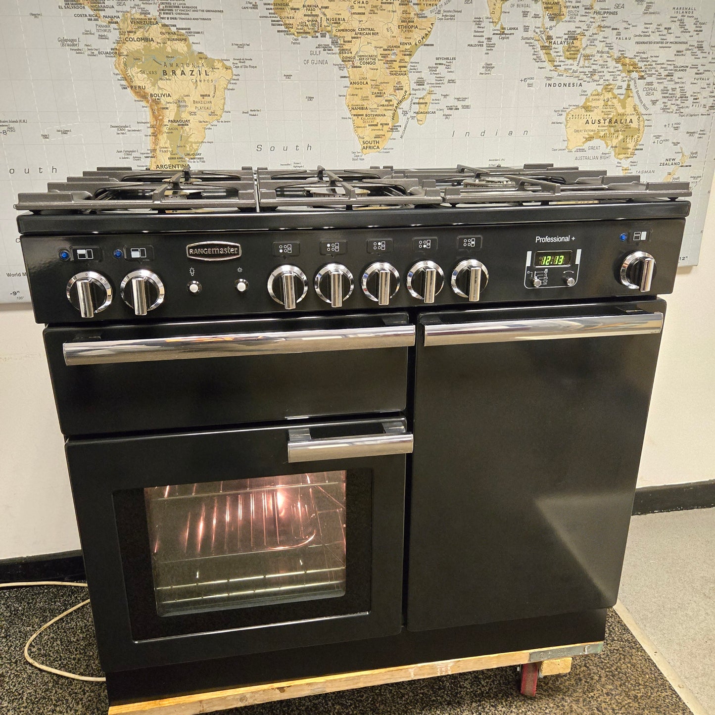 Rangemaster Professional Plus Dual Fuel Range Cooker in Black with a Chrome Trim 100cm