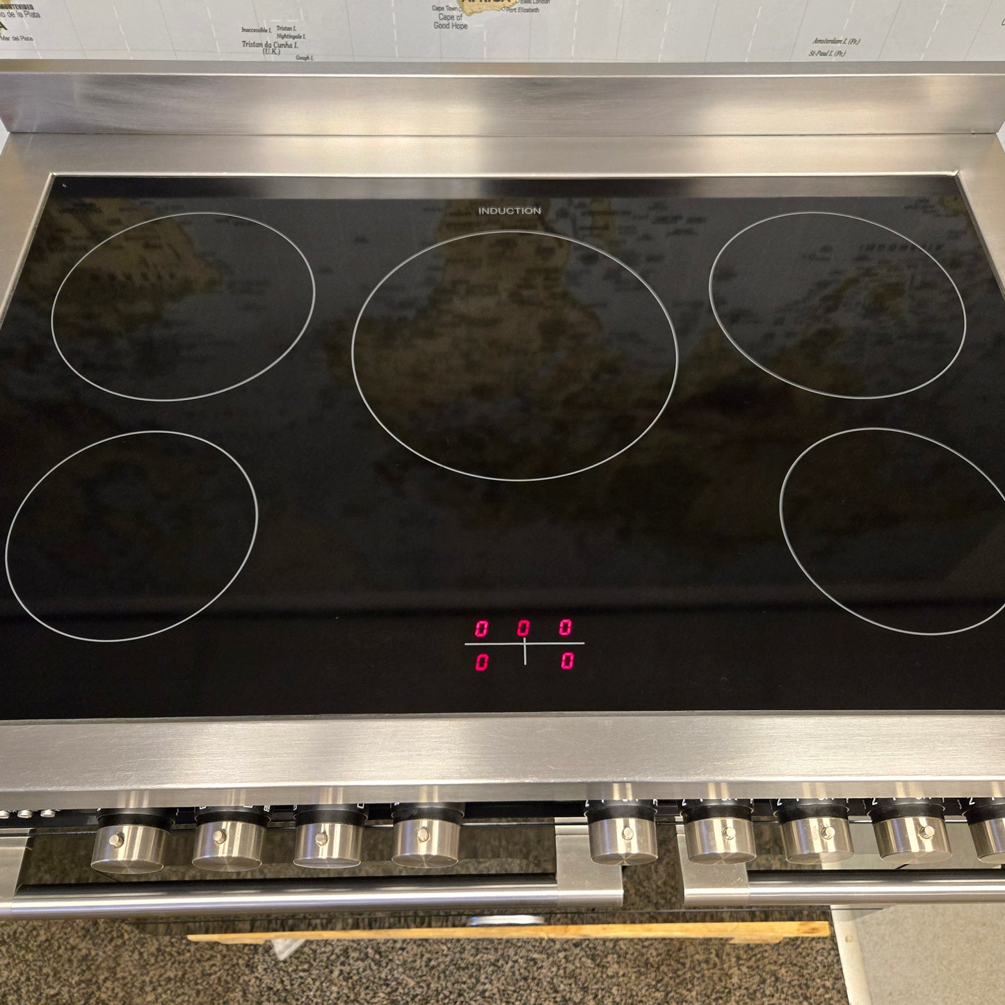 Britannia Delphi Induction Range Cooker in Black 90cm