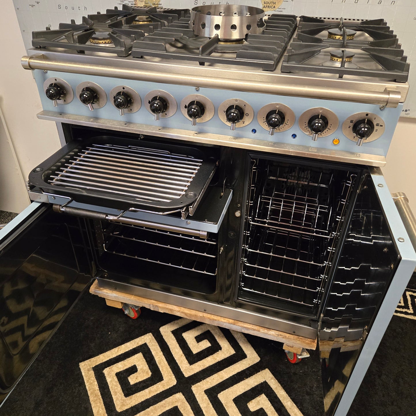 Falcon Deluxe 900 Dual Fuel Range Cooker in Skye Blue 90cm