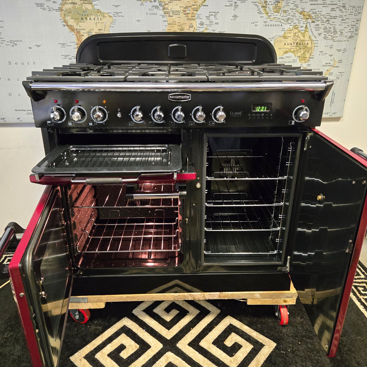 Rangemaster Classic Deluxe Dual Fuel Range Cooker in Cranberry Red 100cm