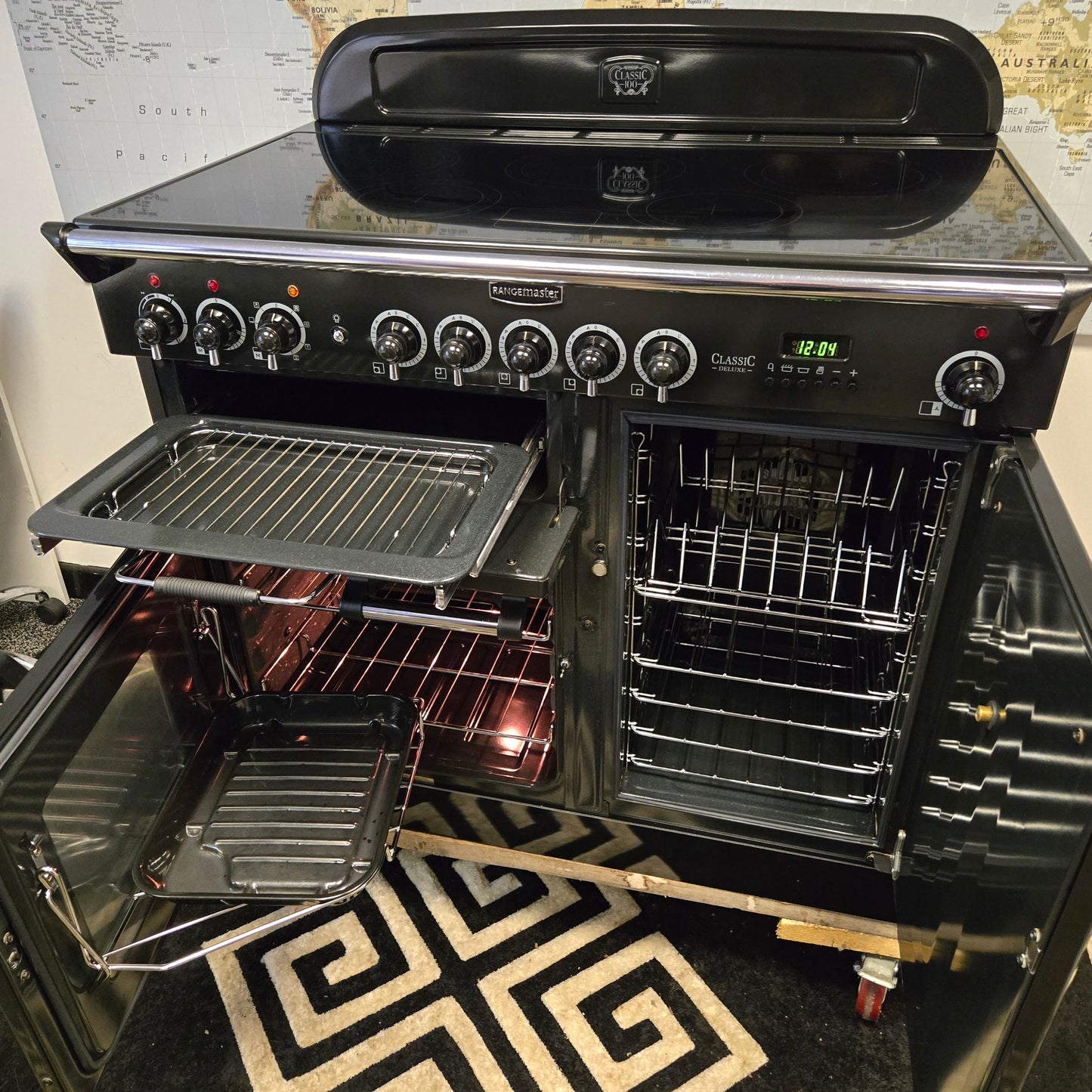Rangemaster Classic Deluxe Induction Range Cooker in Black with a Chrome Trim 100cm